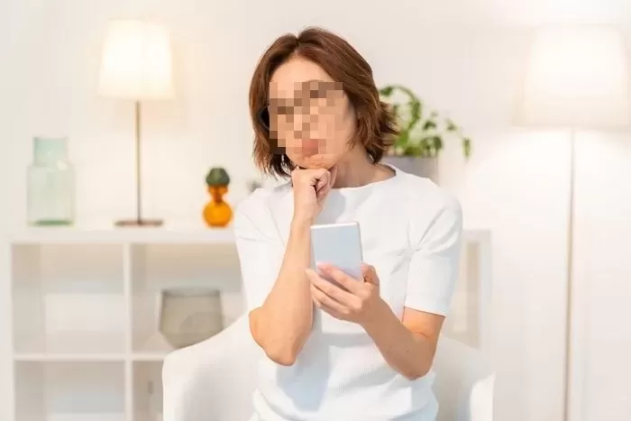 “유부녀 여직원, 회사 대표인 남편 옷 다 사줘” ... 주말부부 아내의 고민