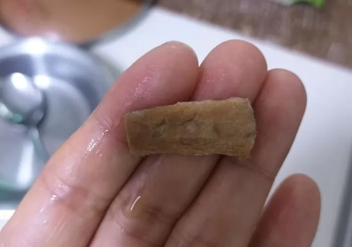 중국산 냉동 해물서 ‘담배꽁초’ 발견 논란... “니코틴 냄새 진동”