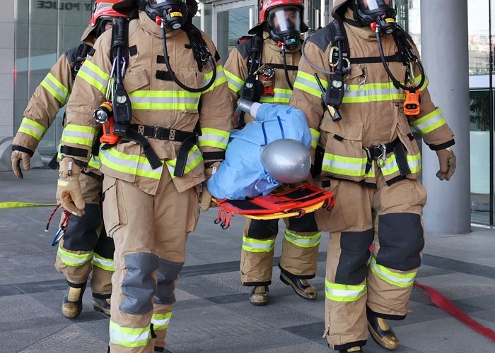 공기호흡기 교육 받던 소방관 27명, 병원 이송... 무슨 일인지 봤더니