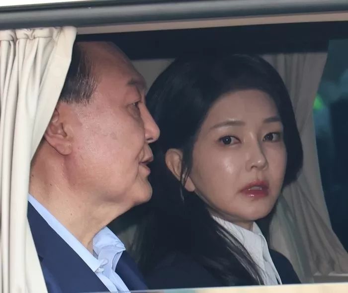 김건희와 메시지 수백개 주고받은 남성, 체포 직전 건물서 뛰어내려 ‘도주’