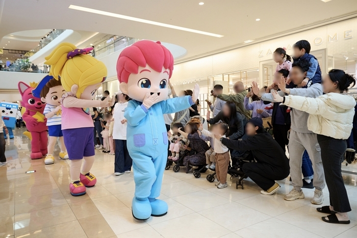 신세계그룹, 스타필드서 ‘캐릭터 퍼레이드’ 진행... “우리아이 최애캐 총출동”