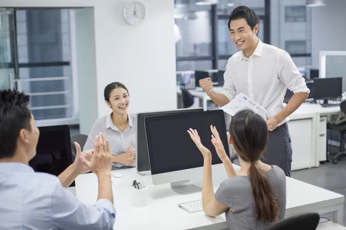 ‘60만닉스’ 회복 SK하이닉스, 2028년 성과급 5억설... 계산기 돌려보니