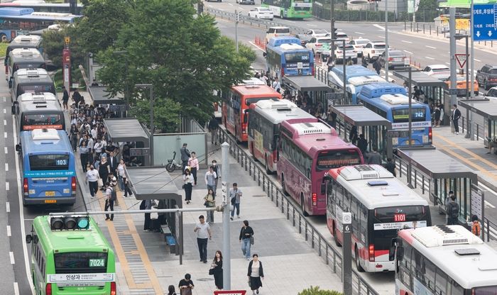 수능날 교통대란 오나... 서울 버스·지하철 파업 예고