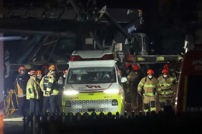 “울산화력발전 붕괴 사고 매몰자 3명 추가 구조... 사망추정”