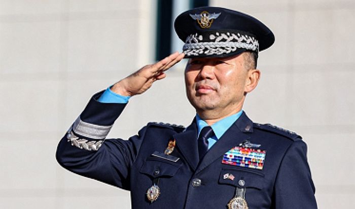 “계엄 이후 인적 쇄신 차원”... 합참의장, 소속 장군 전원 교체 지시했다