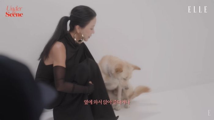 엄정화, 반려견 ‘슈퍼’에 애틋한 마음 전해... “악몽 꿨을 때 두 번이나 깨워줘”