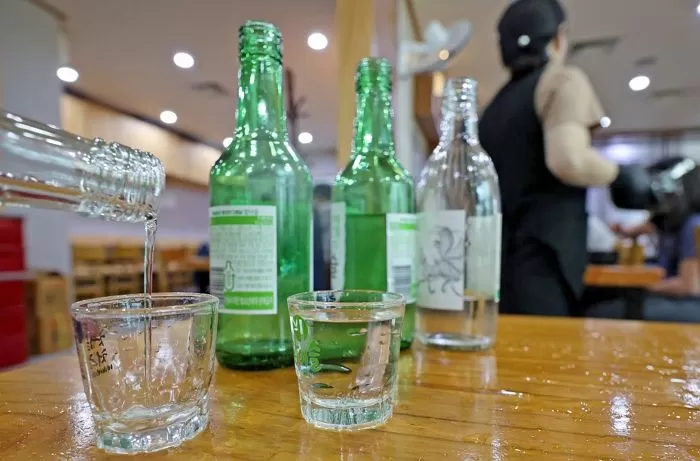 해외여행 갔다가 낮술(오후2~5시) 마시면 처벌 받는 ‘유명 여행지’가 있습니다