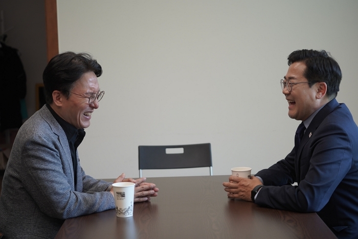 origin_김민석후보자찾아간박찬대의원 (1).jpg