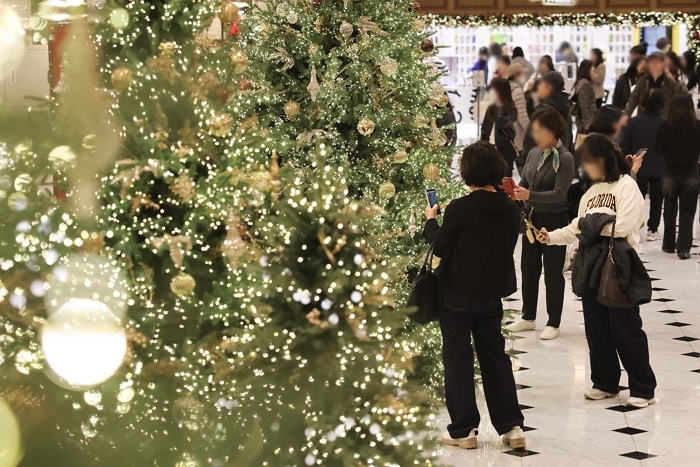 신세계百, 크리스마스 마켓 ‘신세계 원더랜드’_가로 (3).jpg