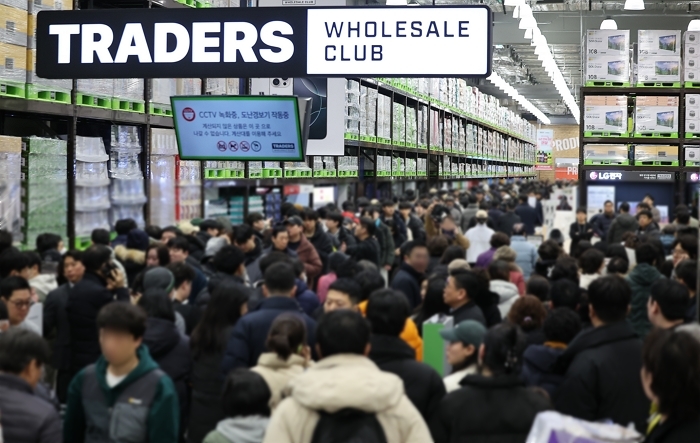 ‘정용진 야심작’ 트레이더스, 분기 매출 첫 1조 돌파... 역사 새로 썼다