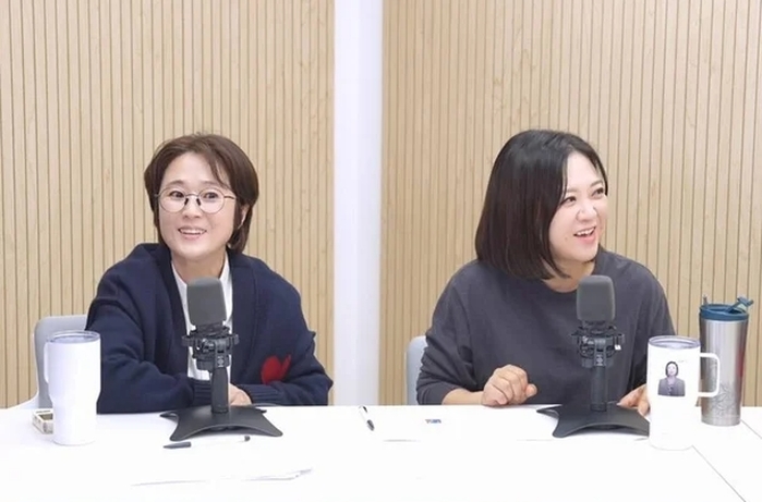 지드래곤·BTS 뷔와 친분 과시한 이정재, ‘밥값’ 질문에 보인 쿨한 반응