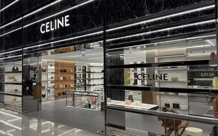 “오늘이 가장 싸다”... 샤넬·루이비통 이어 셀린느도 ‘크리스마스 전’ 가격 인상