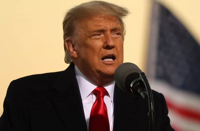 “트럼프, 성착취 피해자와 내 집에서 수시간 보내”... 엡스타인 이메일 속 충격 내용