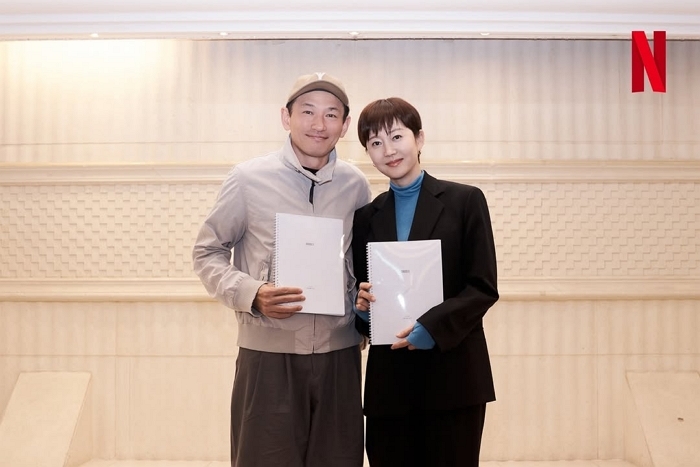 황정민X염정아 부부, 도난당한 국보급 문화재 찾는다... ‘크로스2’ 제작 확정