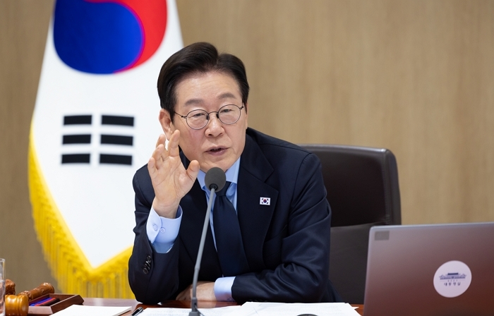 “이재명 정부, 75만 공무원 휴대폰·PC 10개월치 검사”