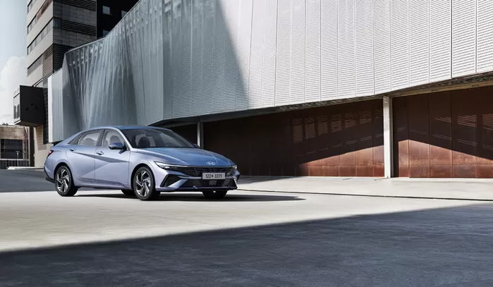 현재 아반떼 7세대 / 현대자동차