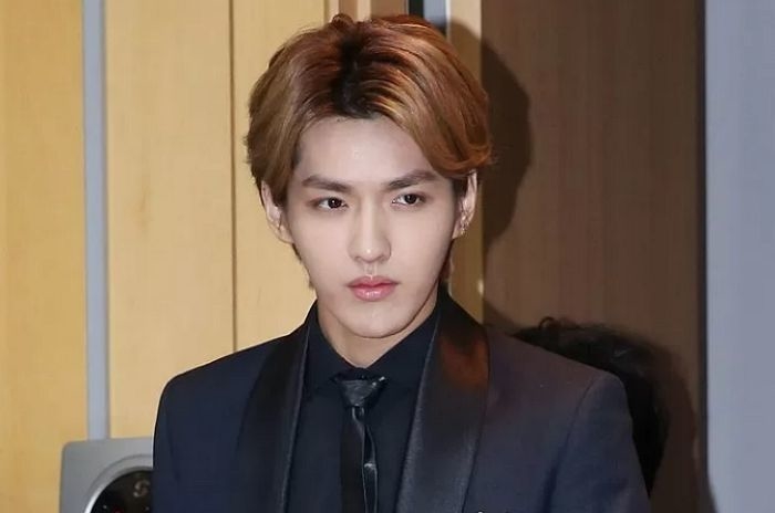 ‘성폭행 혐의’ 엑소 출신 크리스, 수감 중 사망설 확산에 중국 경찰 “사실 아냐”