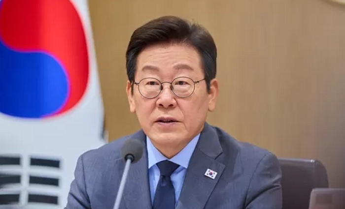 李대통령 “가난한 사람, 비싼 이자 강요당해... 개혁해야”