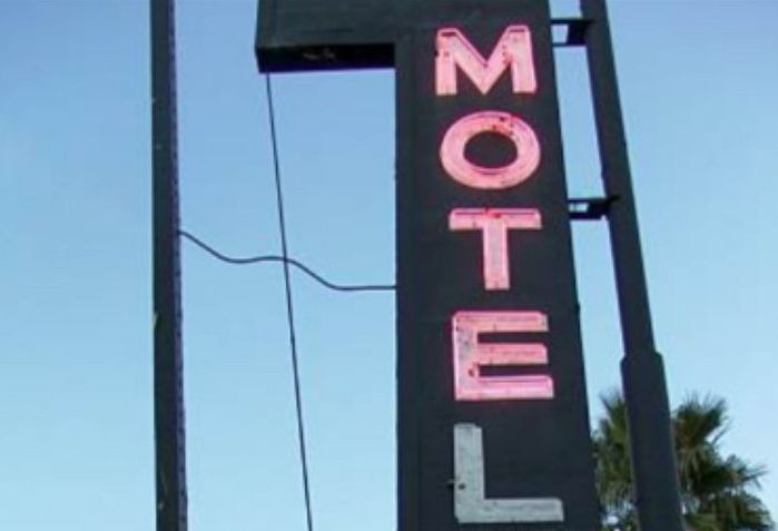 목포 한 모텔서 아기 출산한 20대 남녀... 67일 방치된 아이, 끝내 세상 떠나