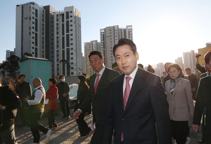 장동혁 “이재명 정부의 마지막, 사회주의 헌법으로 가는 것... 지방선거 승리해야”