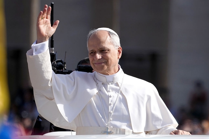 교황 “가난한 이들의 절규에 귀 기울여야... 트랜스젠더 여성도 초청”