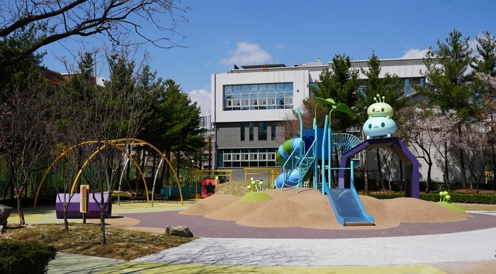 넥슨 ‘단풍잎 놀이터’ 2호, 2025 행정안전부 우수 어린이 놀이시설 선정