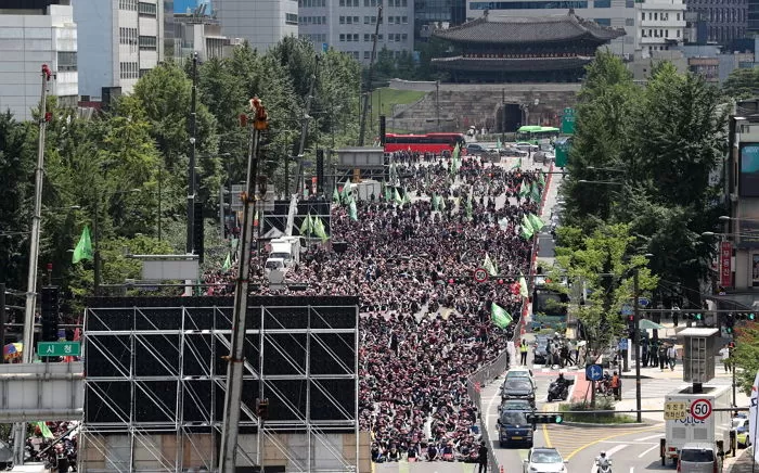 민주노총 전세보증금 55억원 지원하는 ‘쪽지 예산’, 국회 상임위 통과