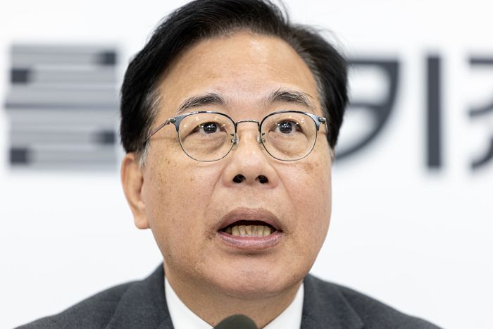 국힘 대변인 ‘장애 비하’ 논란일자... 송언석 “작은 일에 언론이 과도하게 반응”