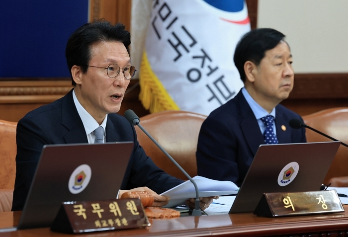 origin_발언하는김민석총리 (1).jpg