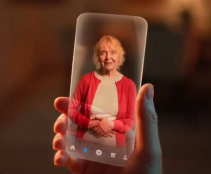 “하늘나라 간 엄마가 스마트폰 속에..” 죽은 사람 ‘AI 재현’ 서비스 논란