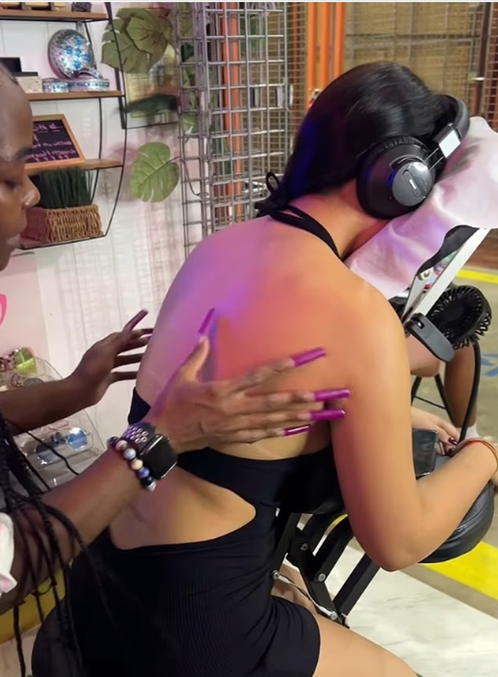 “30분 등 긁어주면 11만원”... 미국서 ‘긁기 테라피’ 인기