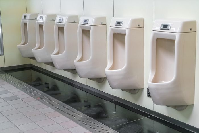 “나는 남자만 노려”... 1년간 공중시설서 ‘불법 촬영’한 30대 사회복지사 결국 꼬리 잡혔다