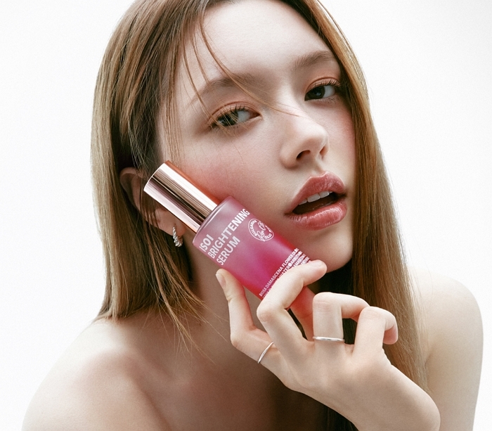 축구스타부터 탑 아이돌까지... 아이소이 ‘로즈PDRN 잡티세럼’ 글로벌 셀럽 잇템으로 화제