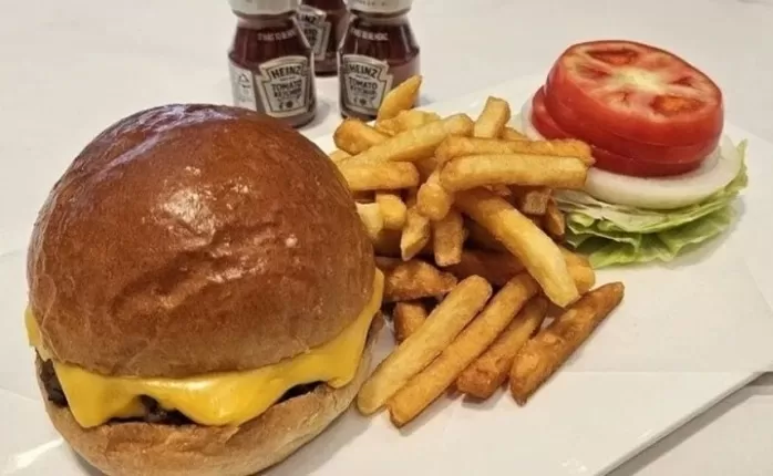 ‘트럼프 버거·시진핑 해물파전’ 맛보는 10만원대 경주 APEC 풀코스 여행 상품 나온다