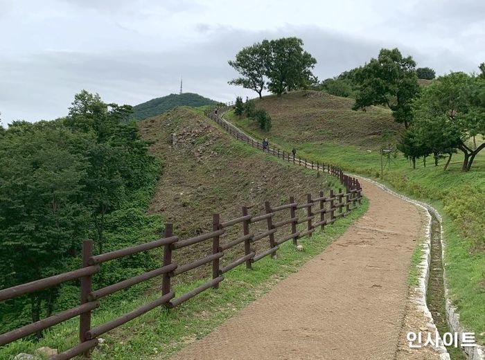 “살려주세요” 인천 계양산서 신고 전화 후 사라진 여성... 사흘째 수색 중