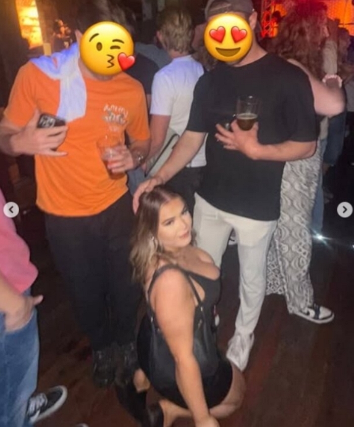 정치인 19세 딸이 성인물에... 결국 당대표 사임 엔딩