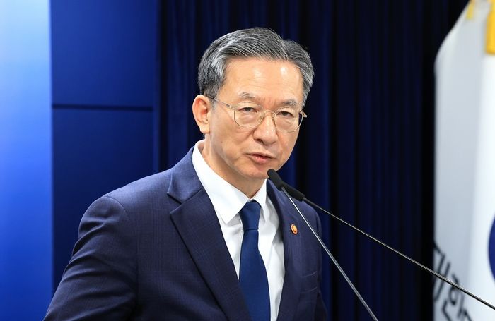 정부, ‘대장동 항소 포기 반발’ 검사장 18명 ‘평검사 전보’ 안 한다