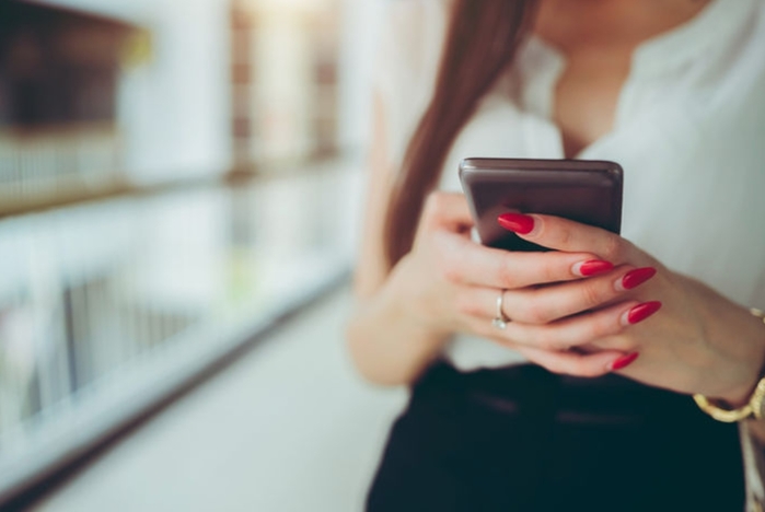 시댁·남편에게 ‘카톡 멀티프사’ 쓰는 아내... “이해돼” vs “서운해”