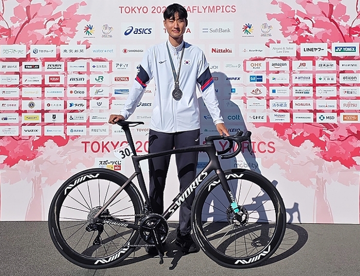 빙상으로 시작한 꿈, 사이클에서 터졌다... 데플림픽 은·동 획득한 CJ대한통운 고병욱 스토리