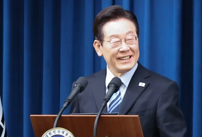 李 대통령 “누리호 성공에 가슴 벅차... 우주 개발 역사의 새로운 장 열었다”