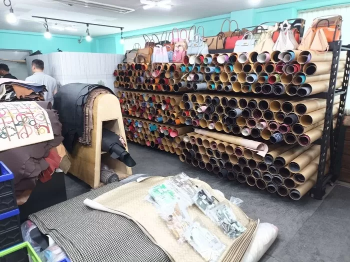 지식재산처 상표경찰이 적발한 명품 위조품 조립 키트 제작 공방. 사진 제공=지식재산처