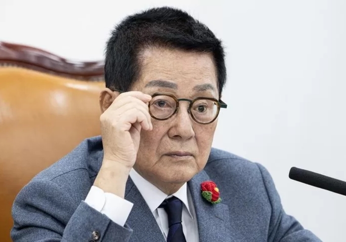 박지원, 尹 저격 “전한길이 하나님 선물? 건진법사는 부처님 선물이냐”
