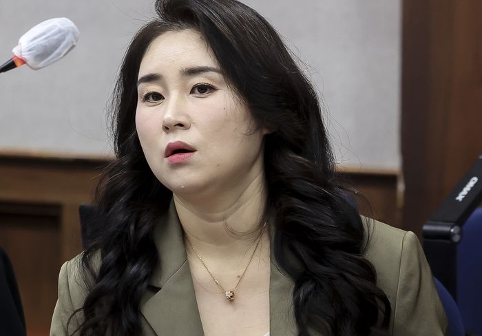 “천박한 김건희” 배현진에 발끈한 김계리 “글 수준에 피식... 거울을 봐”