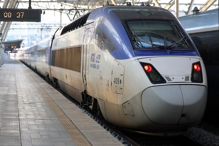 “편하게 자리 바꾸세요”... KTX 여행 중 ‘좌석 변경’ 셀프로 가능해진다