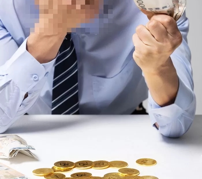 “고수익 내줄게” 동료 경찰관 10여 명 속인 30대 경장... 8억 원대 코인 사기로 징역형