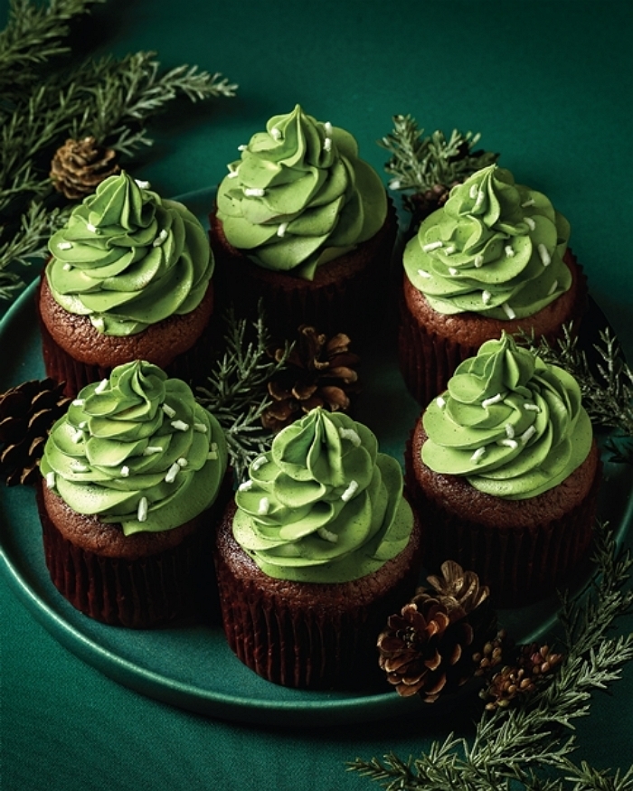 [이랜드 사진자료3] 크리스마스 리스 컵케이크.jpg