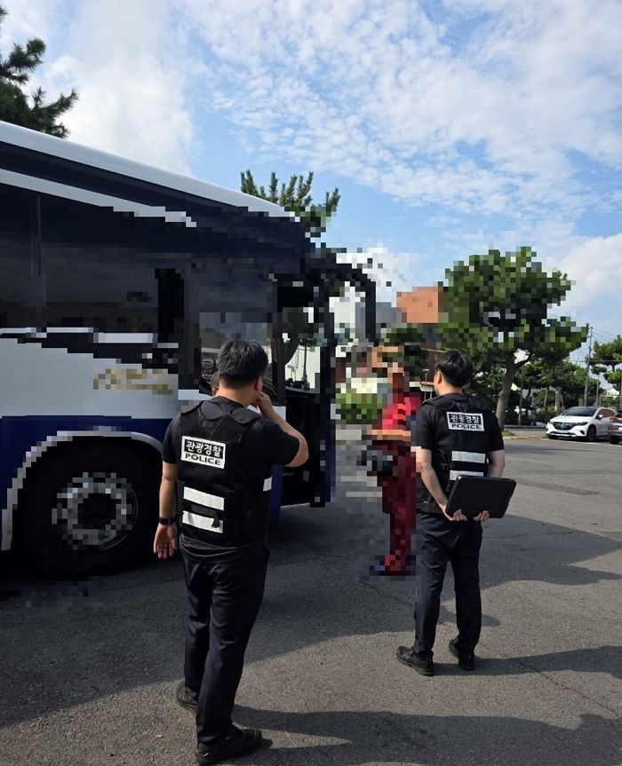 제주도, 中 관광객 ‘불법 관광영업’ 64건 적발... “작년 두배 증가”