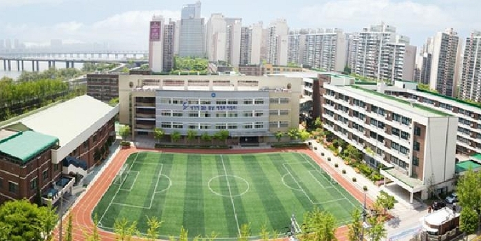 불수능도 뚫었다.... 2년 연속 ‘만점자’ 배출한 일반고, 비법은?