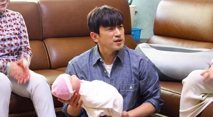 ‘신화’ 이민우, 둘째 출산 앞두고 ‘딸바보’ 모먼트 뽐냈다