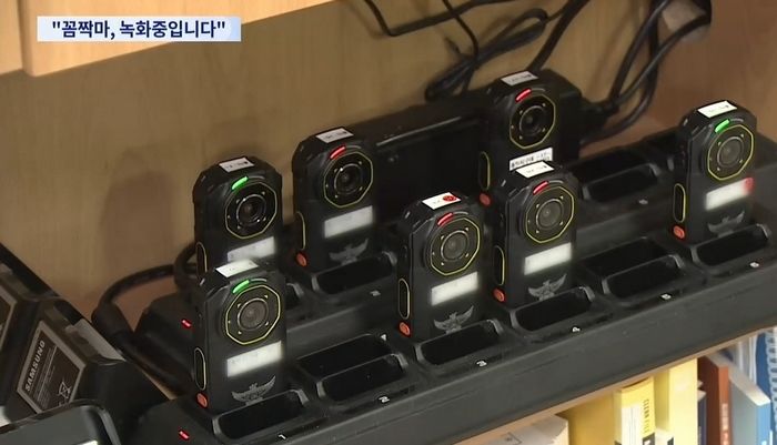 난동 부리고 시치미 못 뗀다... 경찰 ‘보디캠’, 수갑 채워지는 순간까지 전부 기록·바로 전송
